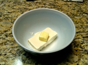 Carrot Cake Frosting Preparation